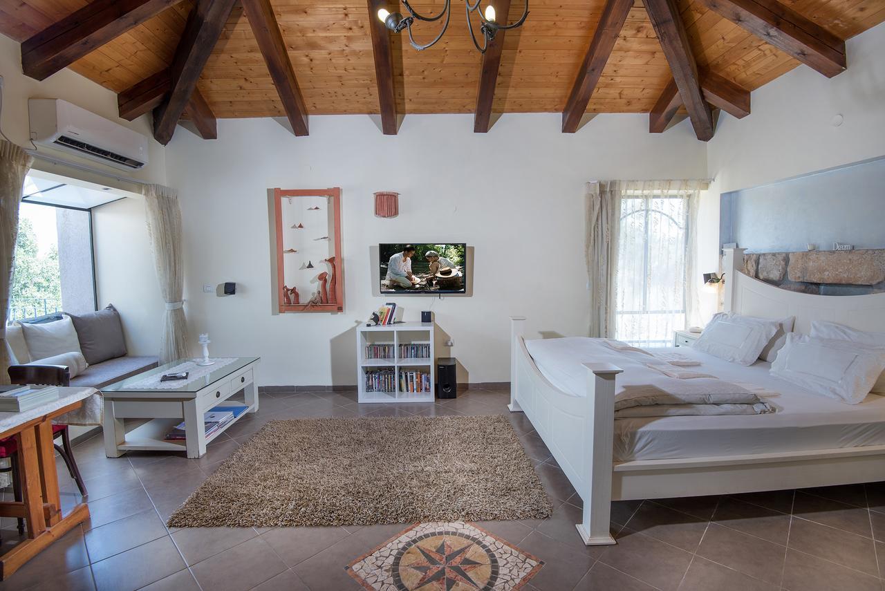 The Sound Of The Flute Bed & Breakfast Amirim Bagian luar foto